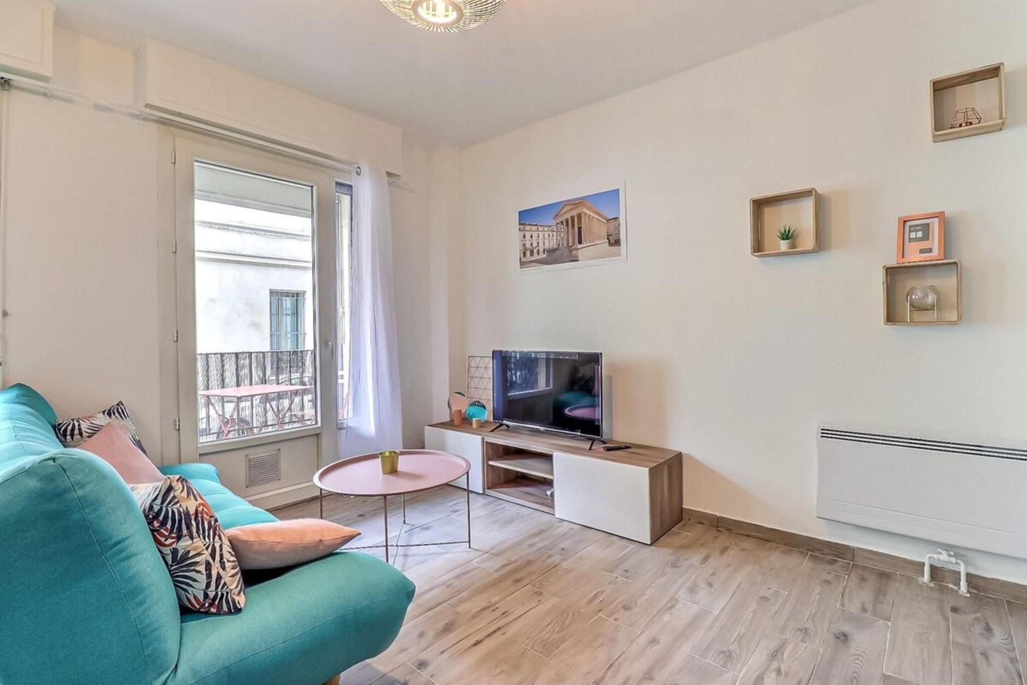 Atlas - Superbe Logement Plein Centre - Terrasse Nîmes Dış mekan fotoğraf
